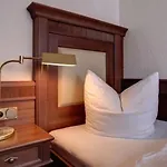 Garni-hotel Kranich 게스트하우스 포츠담