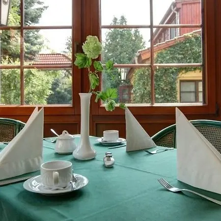 Pensjonat Garni-hotel Kranich Poczdam