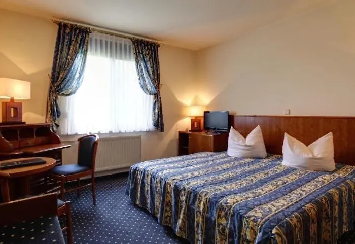 Garni-hotel Kranich 3* Potsdam